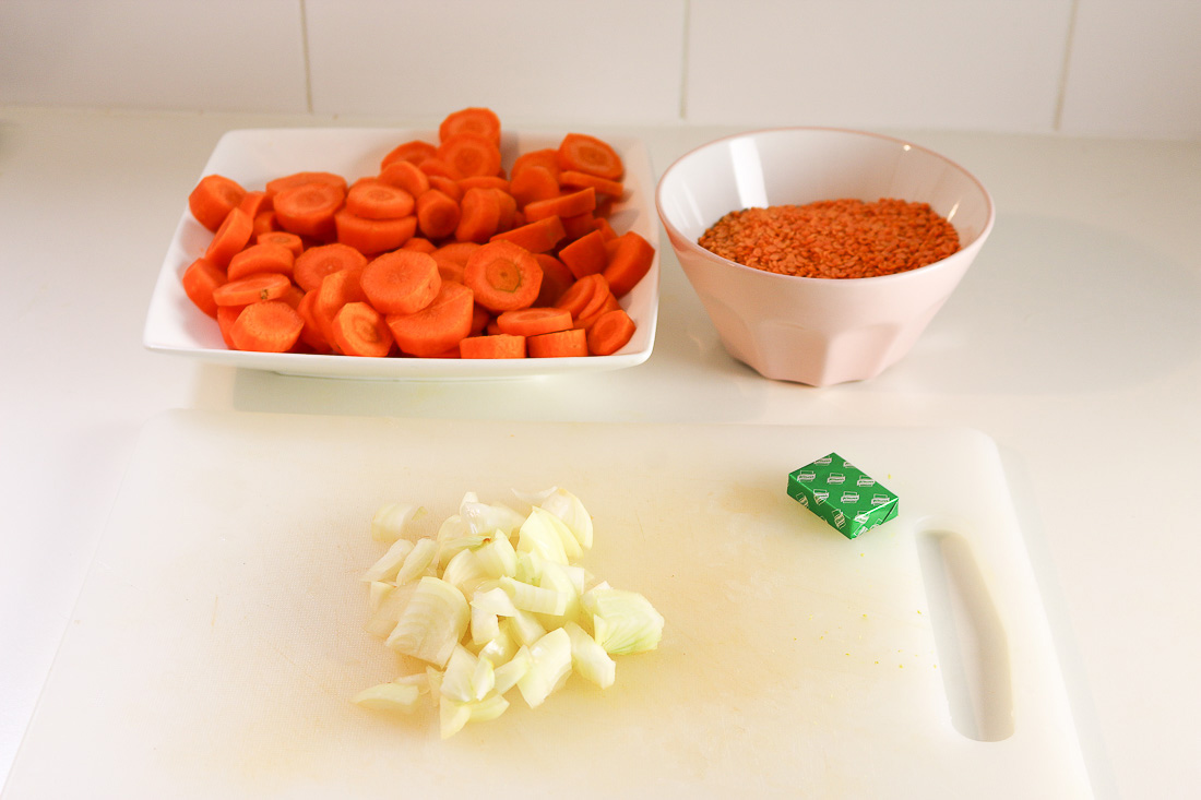 soupe-carottes-lentilles-roses2