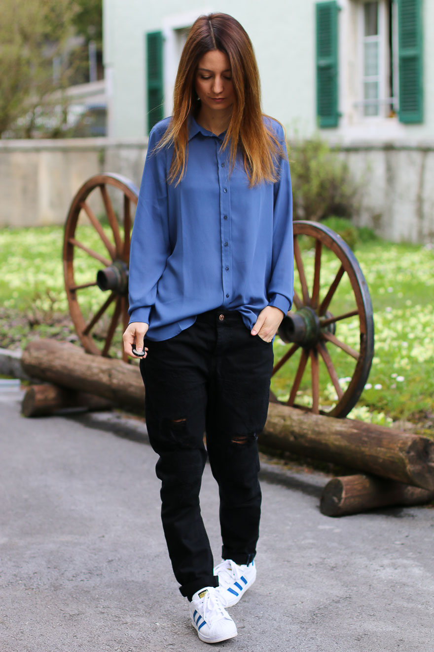 chemise-bleue-pantalon-noir1