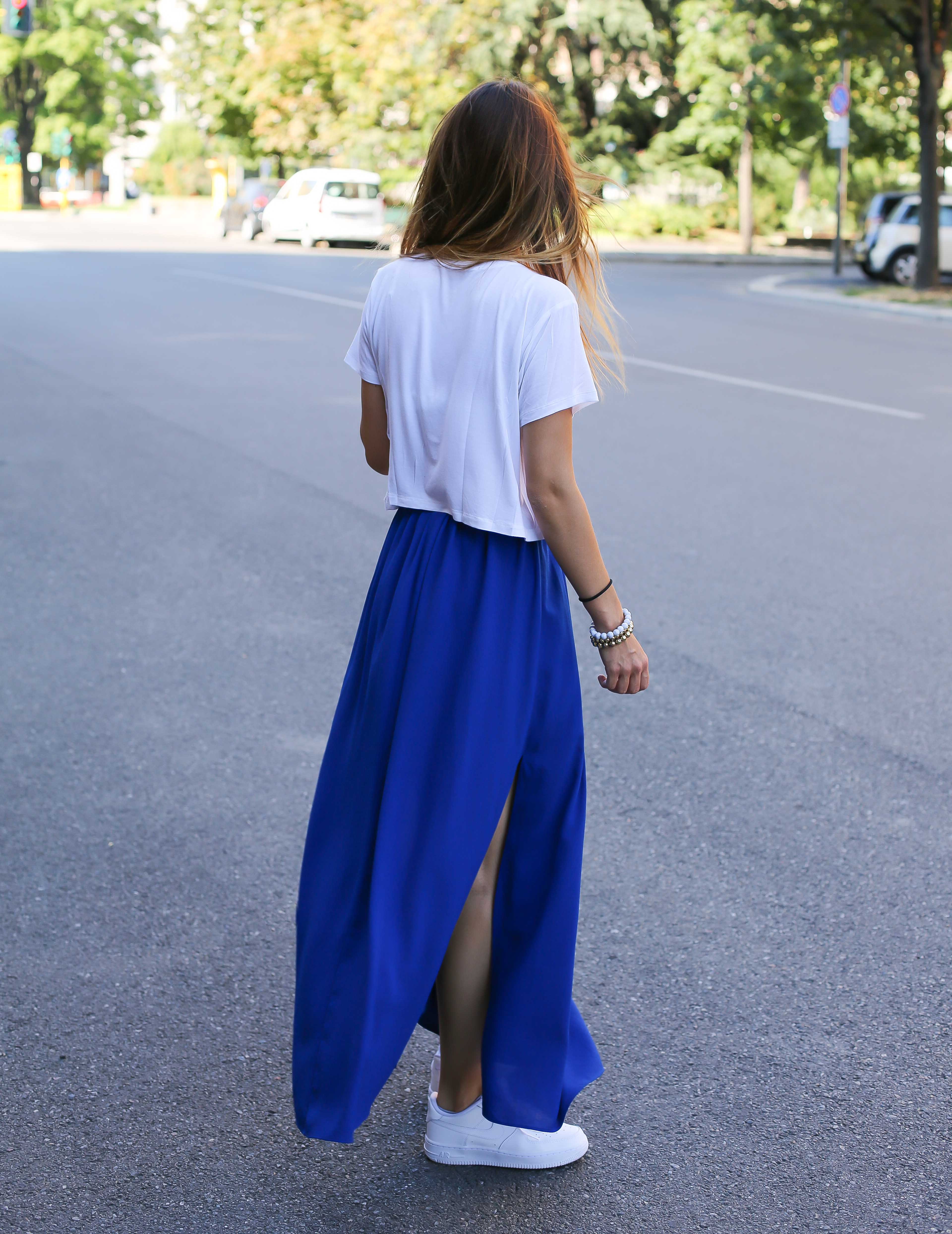 blog-mode-robe-bleue-baskets-blanches1